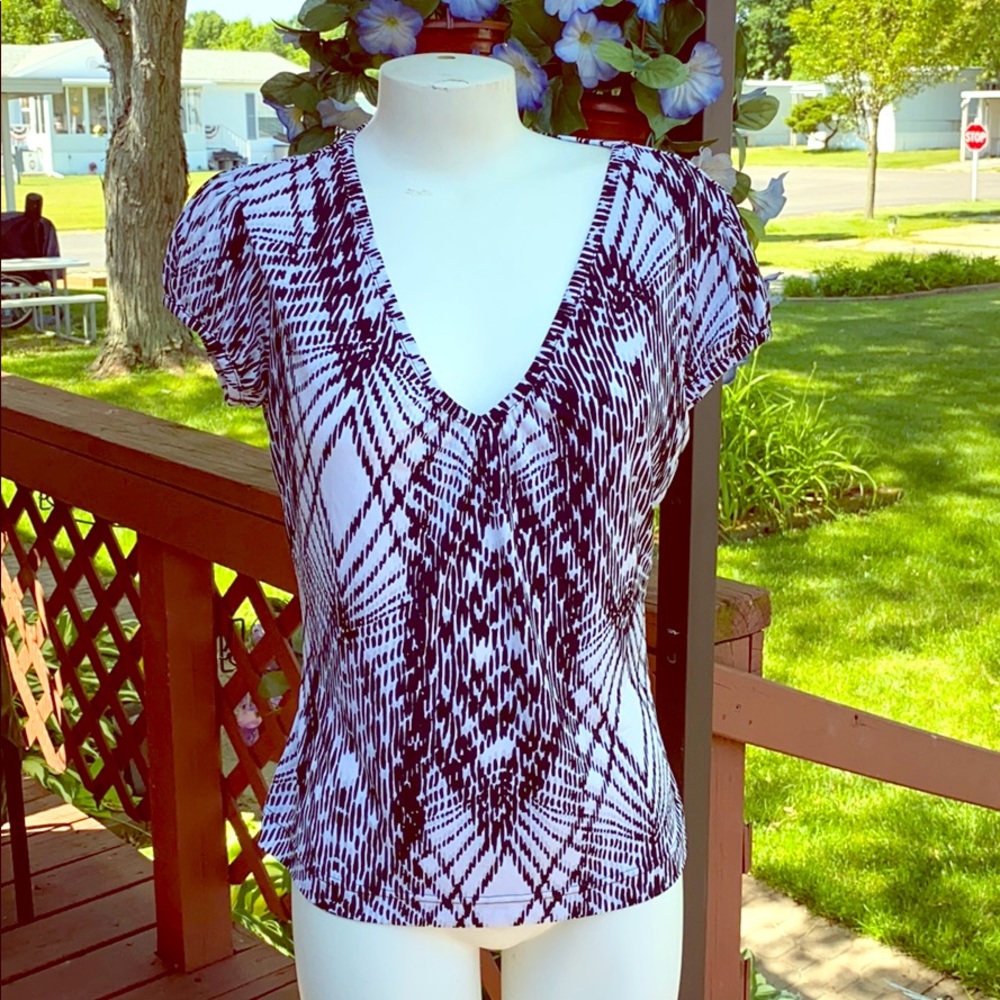 Worthington,  Vintage black and white pullover